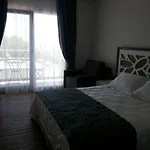Meggs Bodrum Restaurant & Bed & Breakfast 3*