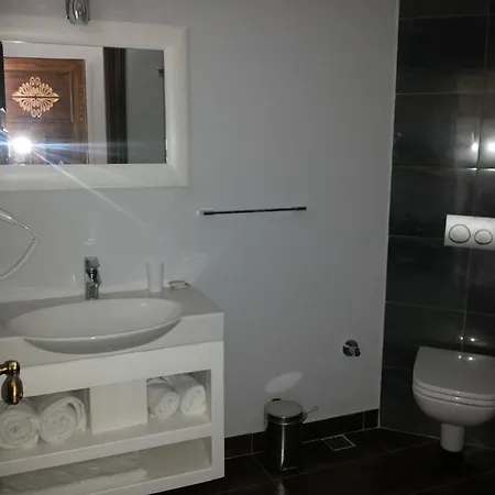 Meggs Bodrum Restaurant & Bed and breakfast 3*