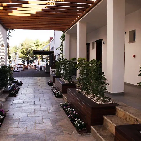 B&B Meggs Bodrum Restaurant & Ortakent