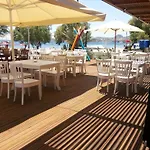 B&B Meggs Bodrum Restaurant & 오르타켄트