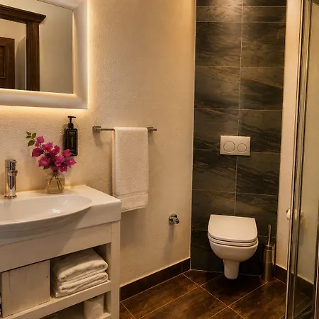 Bed & Breakfast Meggs Bodrum Restaurant &