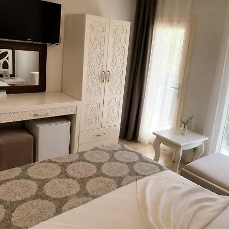 Bed & Breakfast Meggs Bodrum Restaurant & Ortakent