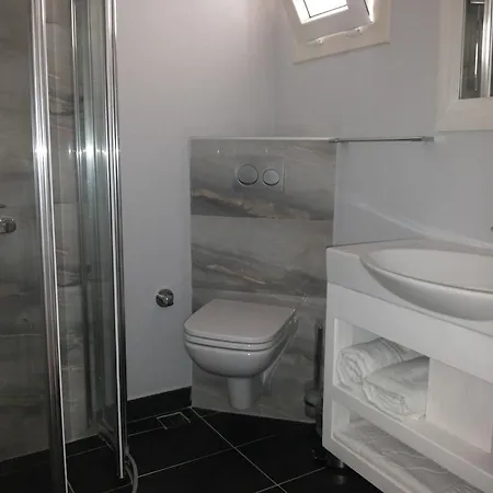 Alojamento de Acomodação e Pequeno-almoço Meggs Bodrum Restaurant & 3*