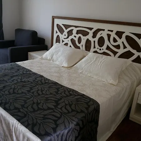 Alojamento de Acomodação e Pequeno-almoço Meggs Bodrum Restaurant & 3*